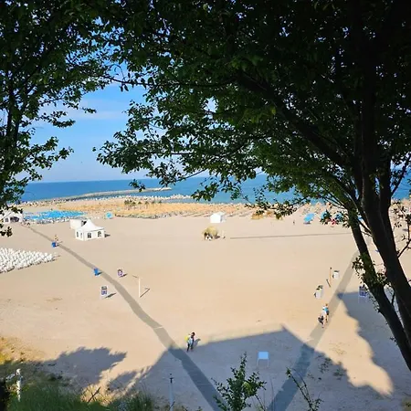 アパート Gabizz コンスタンツァ